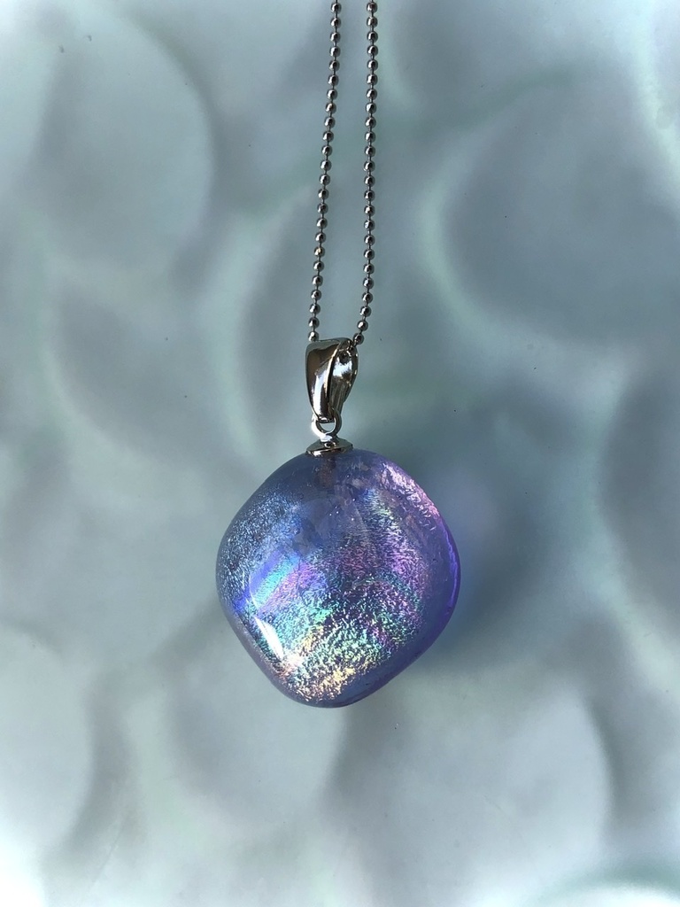 カラーチェンジ ラベンダー ペンダント