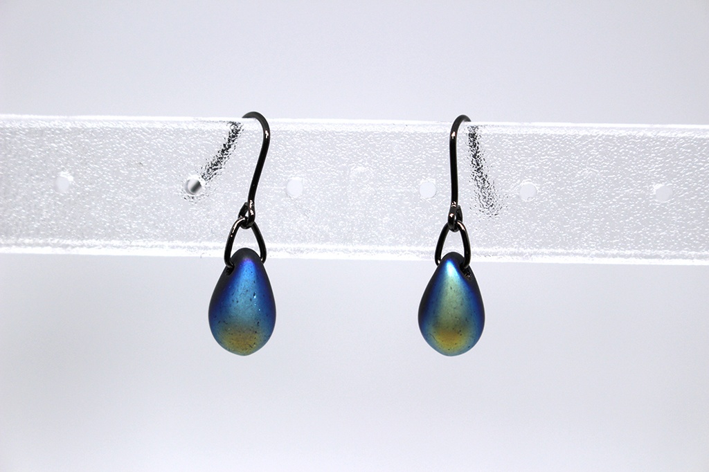 祈手ピアス/イヤリング