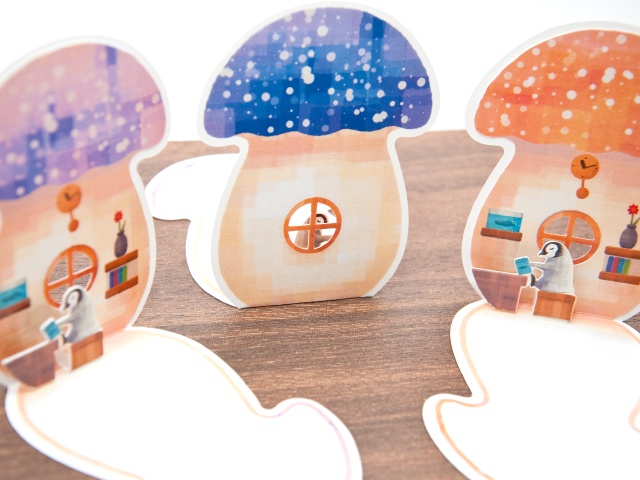 きのこの家のメッセージカード (読書する皇帝ペンギン)