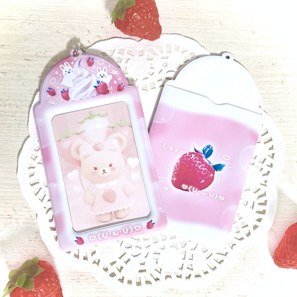 すとろべりーくりーむ ୨୧ トレカホルダー