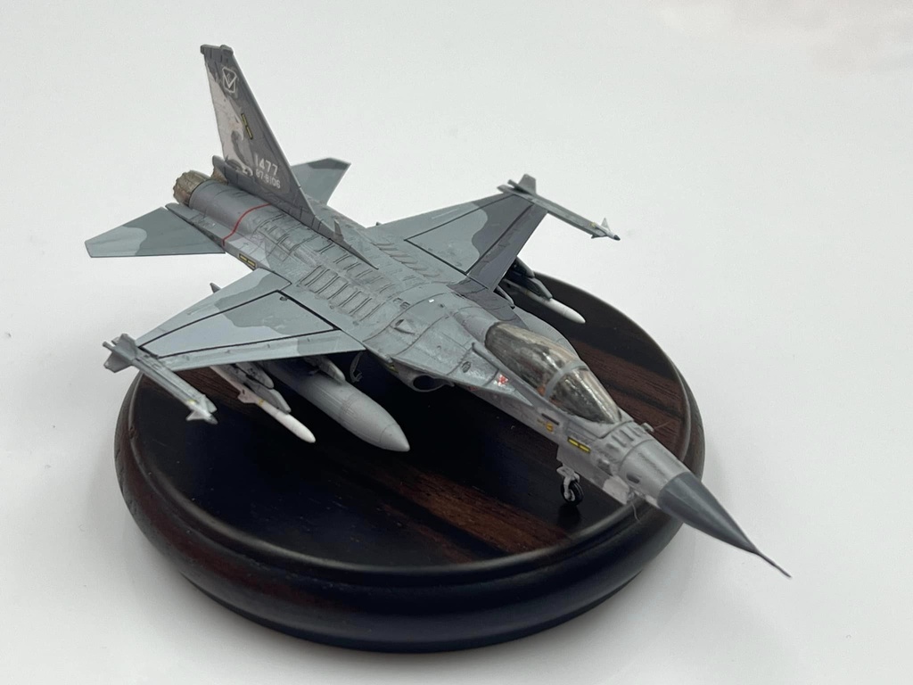 1/144 F-CK-1C チンクォ 単座型戦闘機 含む水転写デカール