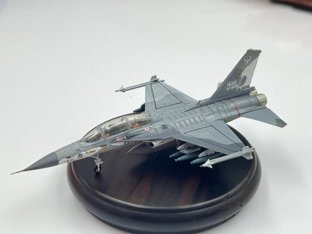 1/144 F-CK-1D チンクォ 複座型戦闘機 含む水転写デカール