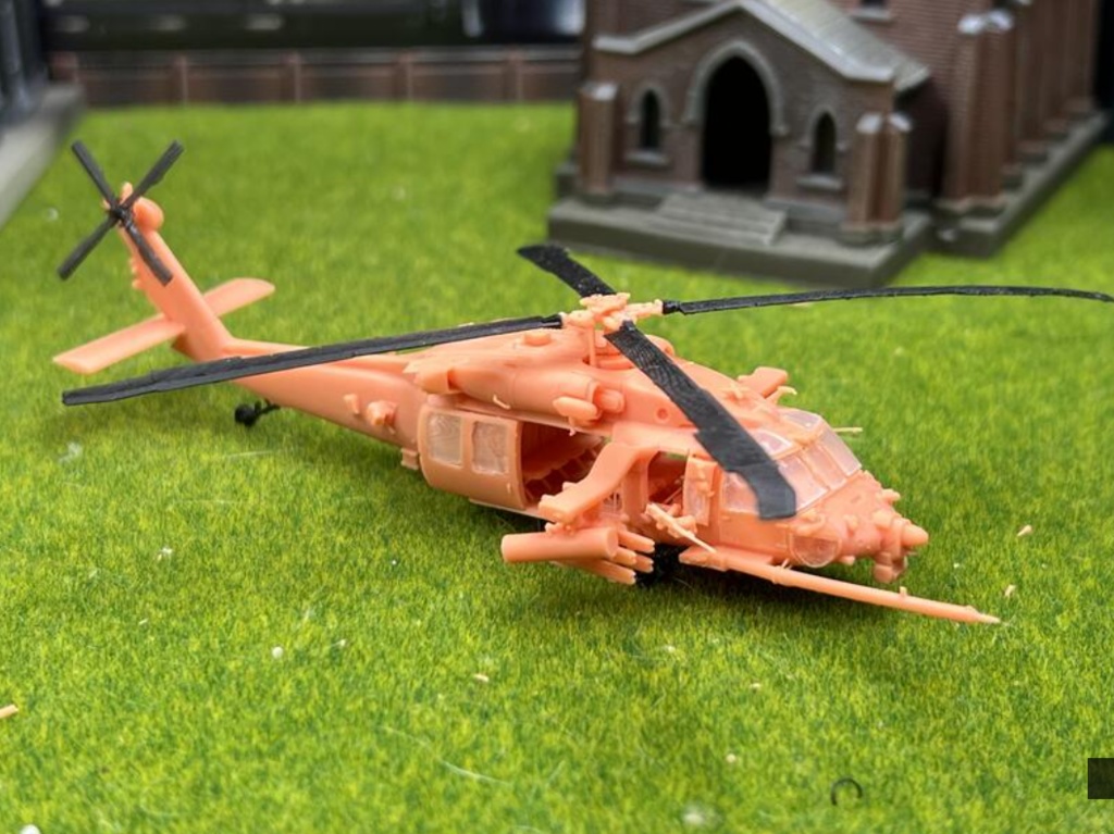 1384 1/144 MH-60M Horizontal Exhaust