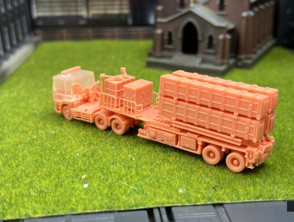 NO.1379 1/144 Hsiung Feng II 地対艦ミサイル発射機