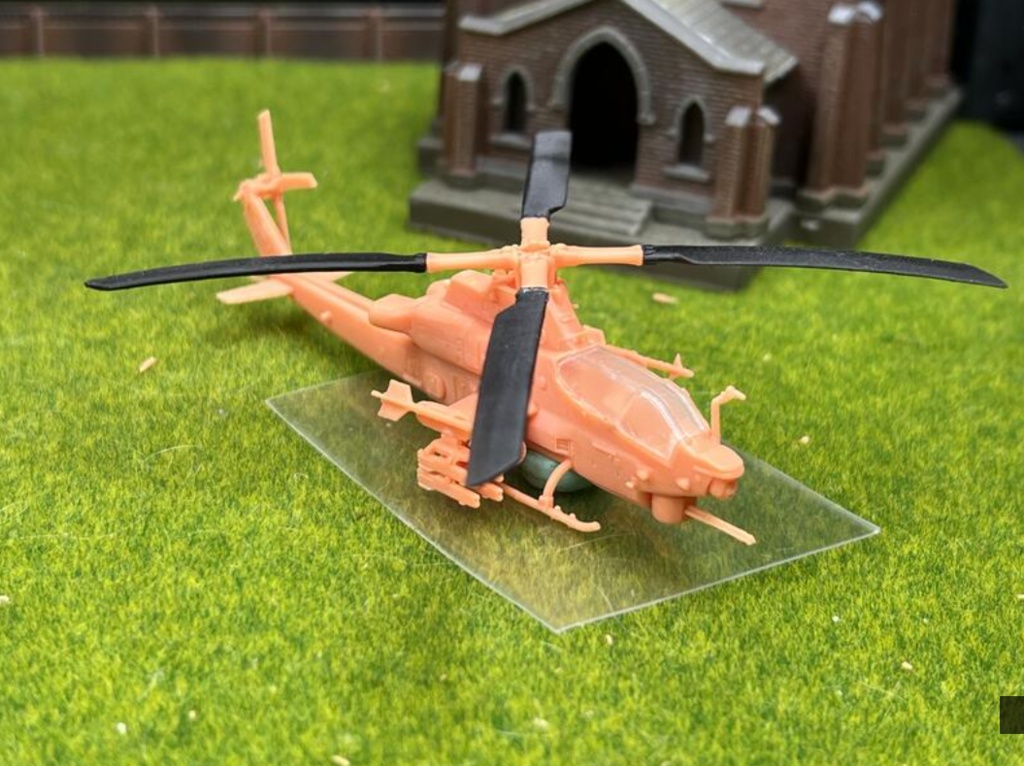 NO.1383 1/144 AH-1Z Viper 攻撃ヘリコプター