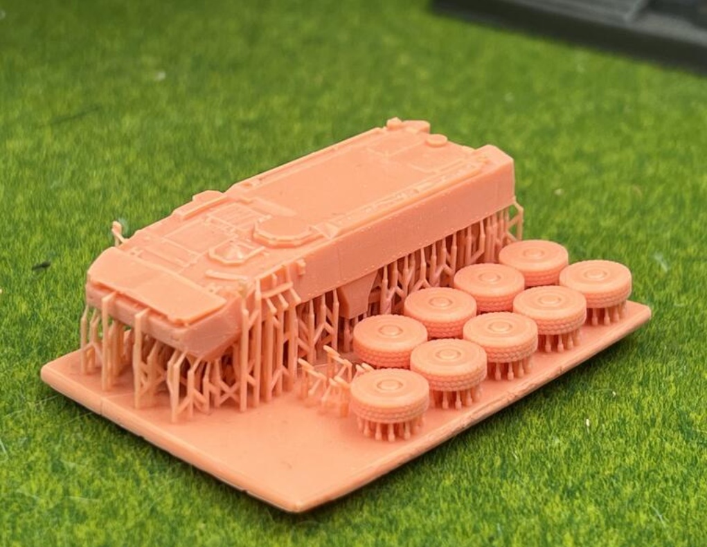 NO.1407 1/144 mowag piranha iiic IFV ピラーニャ装輪装甲車