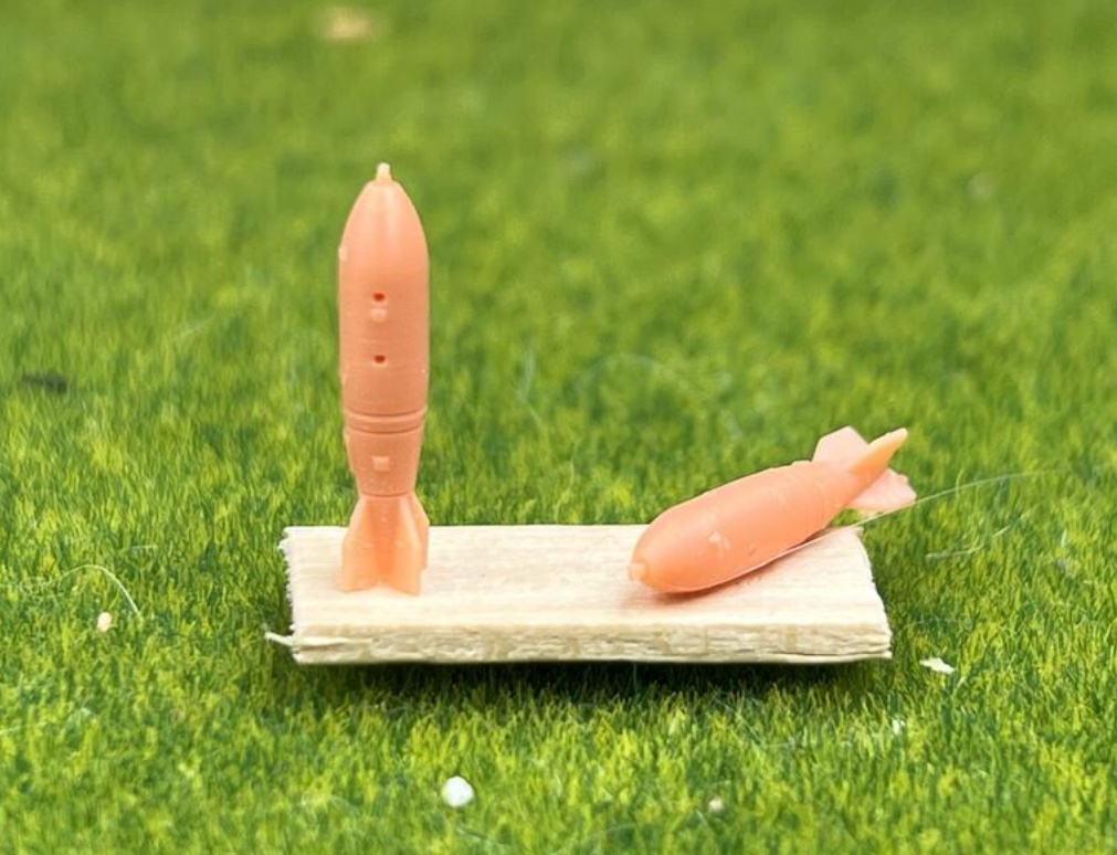 NO.1402 1/144 MK-117 爆弾 12枚