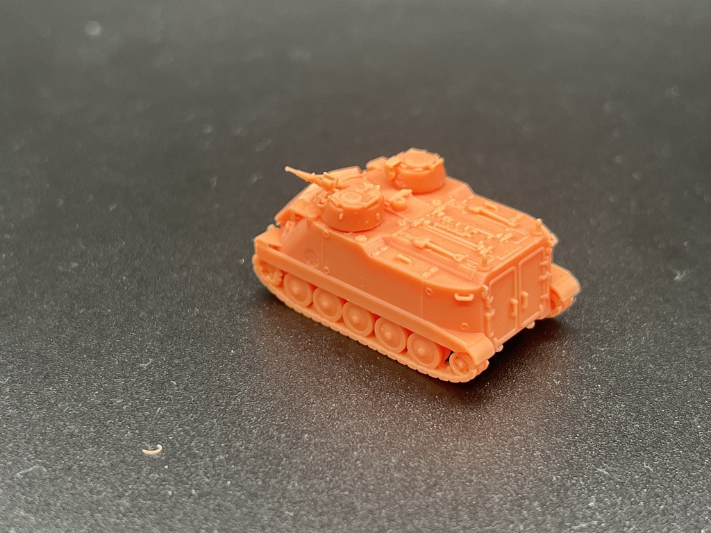 NO.1458 1/144 epbv 302 装甲兵員輸送車