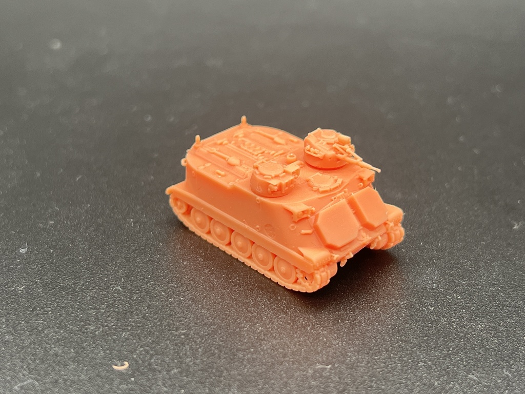 NO.1458 1/144 epbv 302 装甲兵員輸送車