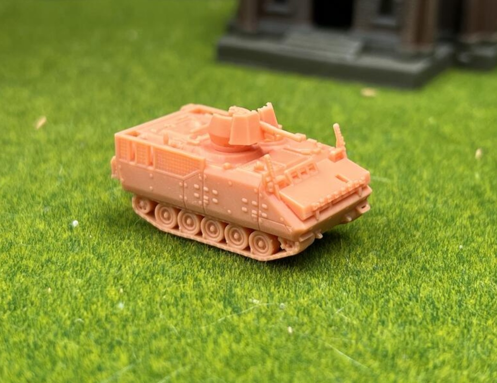 1355 1/144 YPR-765 PRI .50機銃 後期型 歩兵戦闘車