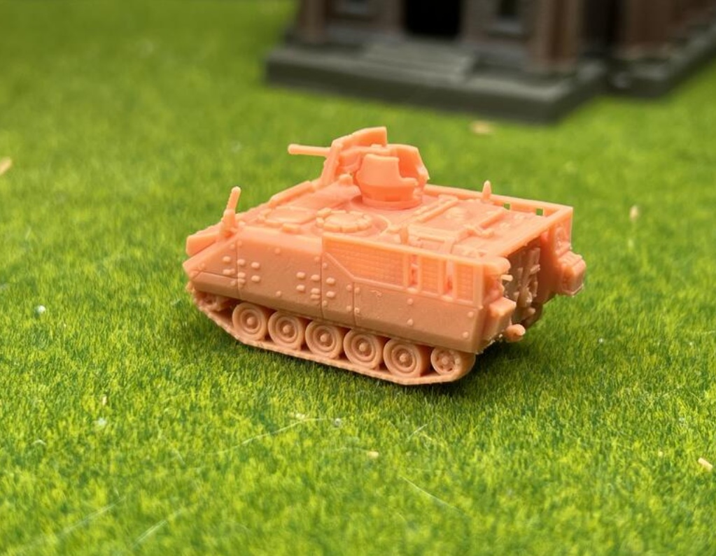 1355 1/144 YPR-765 PRI .50機銃 後期型 歩兵戦闘車
