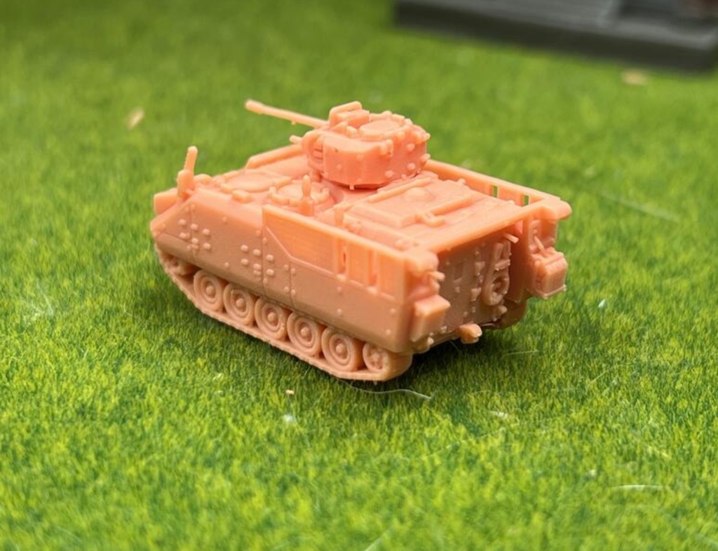 1351 1/144 YPR-765 PRCO-B 25mm砲塔 歩兵戦闘車 後期型