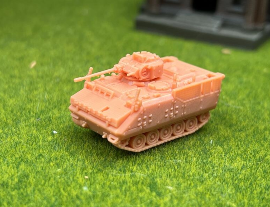 1351 1/144 YPR-765 PRCO-B 25mm砲塔 歩兵戦闘車 後期型