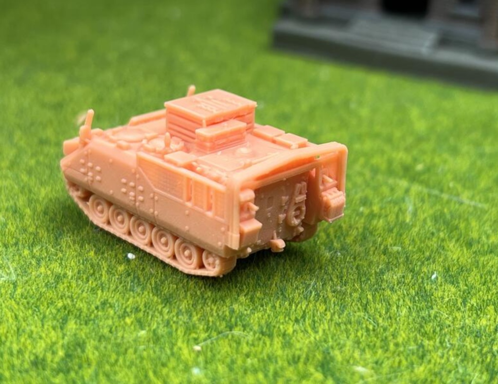 1349 1/144 YPR-765 PRBDR 装甲回収車
