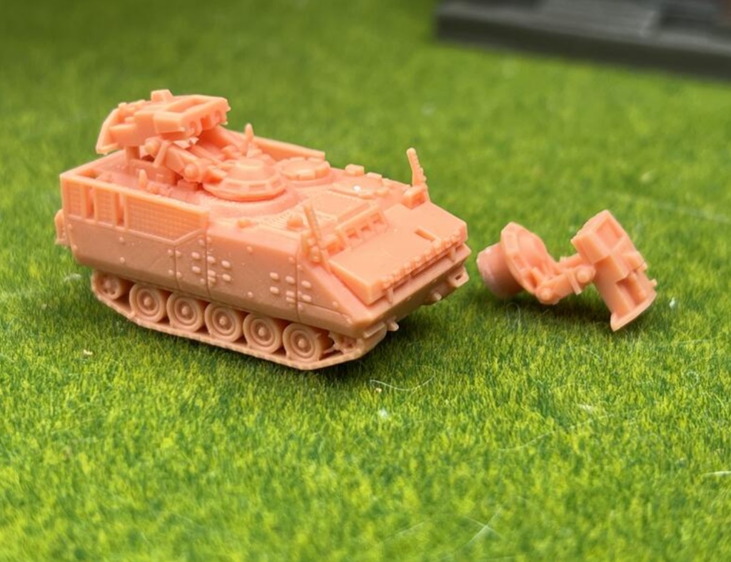 1348 1/144 YPR-765 PRAT 後期型 歩兵戦闘車