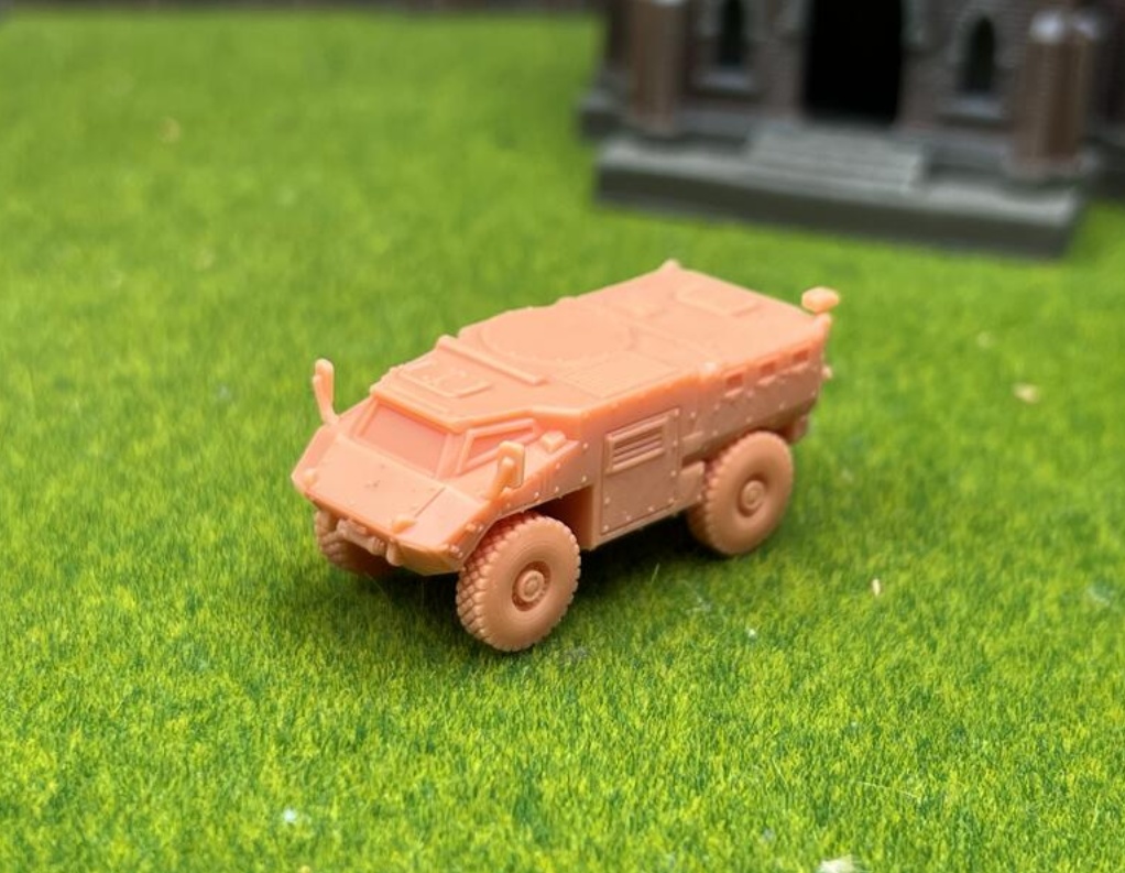 1329 1/144 RG-35 4x4 装輪装甲車