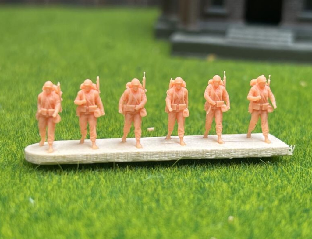 1293 1/144 ドイツ連邦軍 空挺兵 01