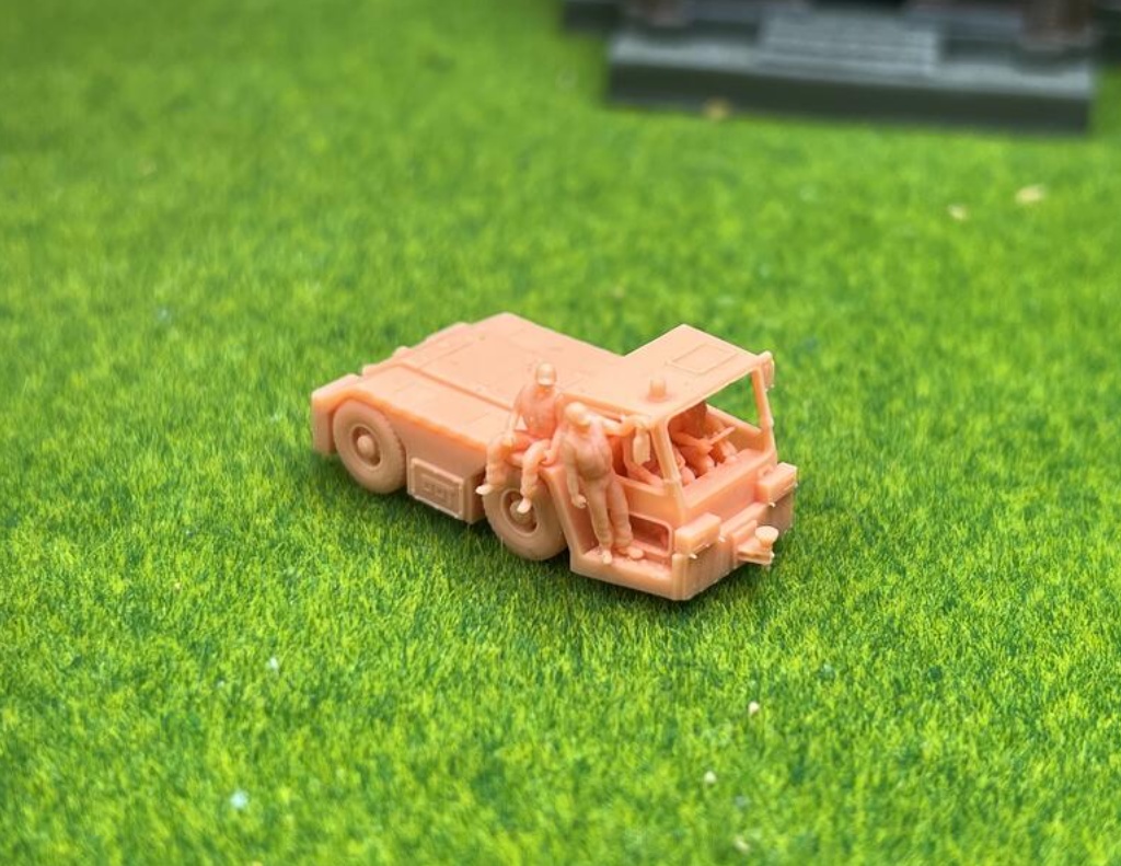 1291 1/144 空港スタッフ用輸送車