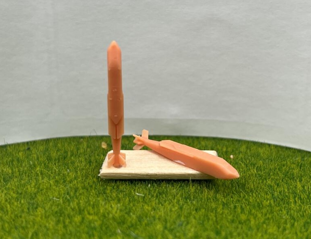 1270 1/144 AGM-154A JSOW 滑空式誘導爆弾 12枚入