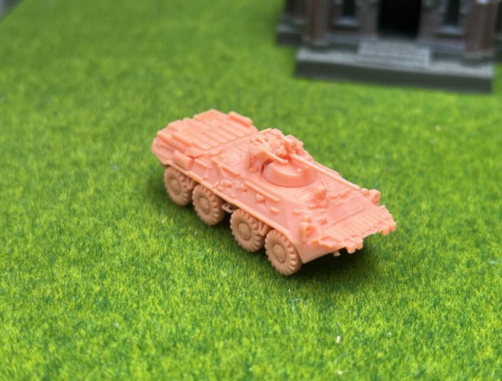 1237 1/144 BTR-82A IR 裝甲車