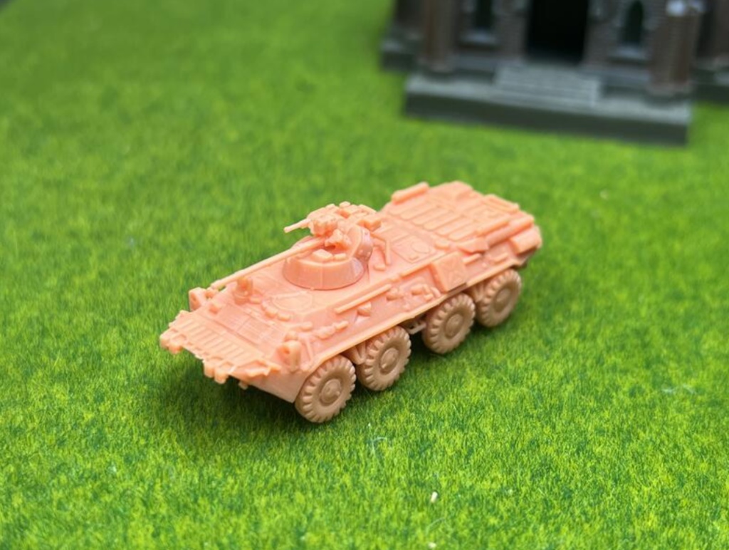 1237 1/144 BTR-82A IR 裝甲車