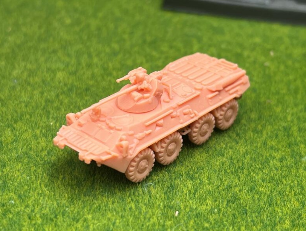 1234 1/144 BTR-80A IR 装甲車