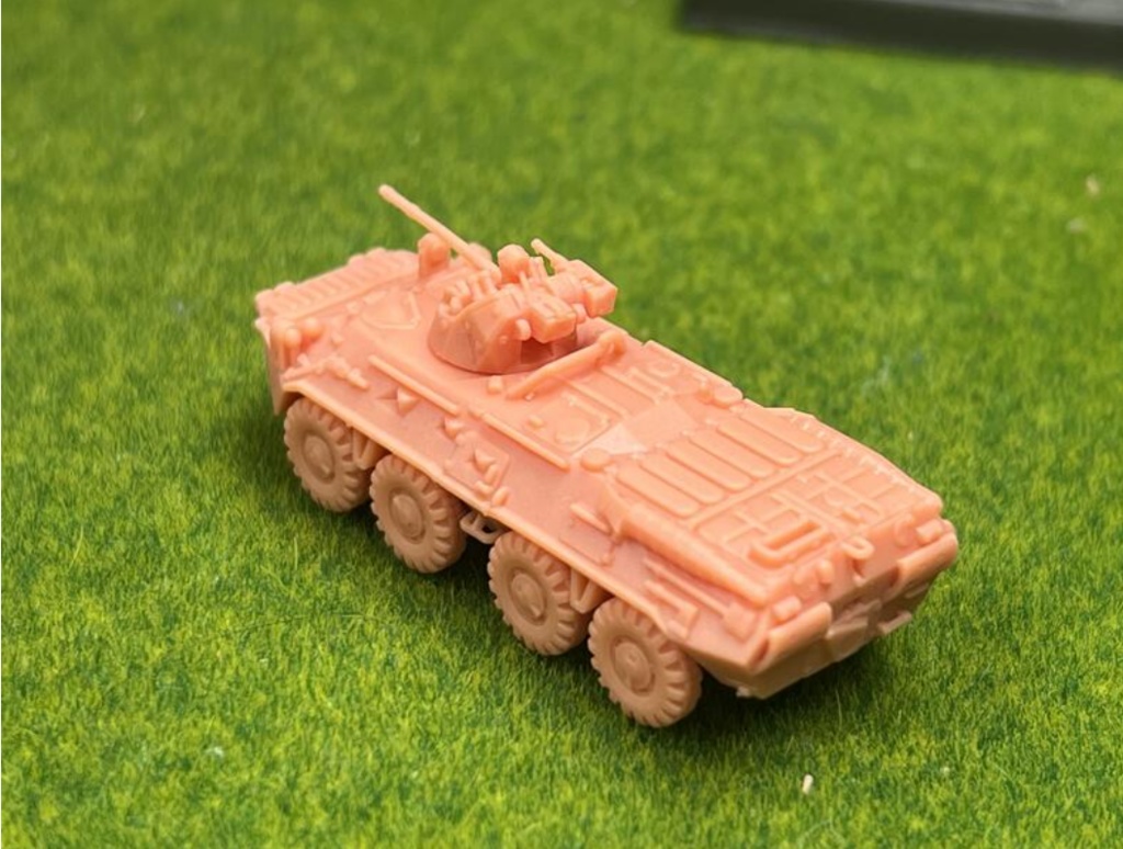 1234 1/144 BTR-80A IR 装甲車
