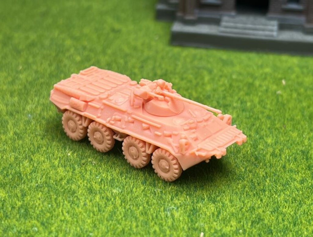 1233 1/144 BTR-80A