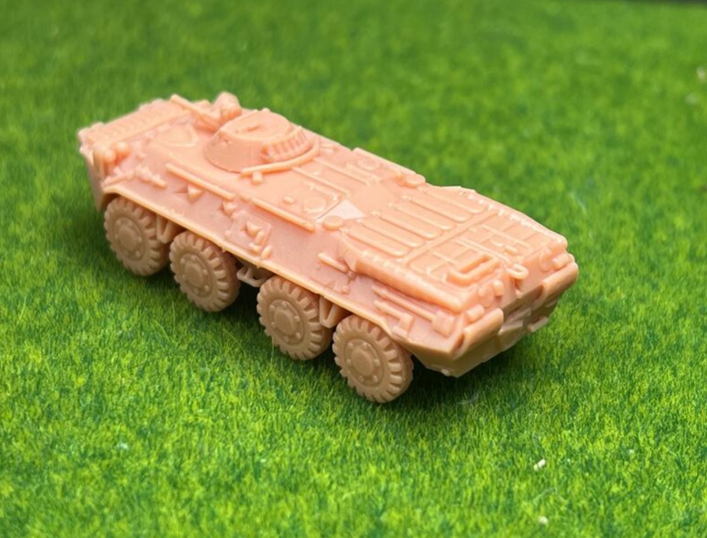 1231 1/144 BTR-80 装甲車 後期型