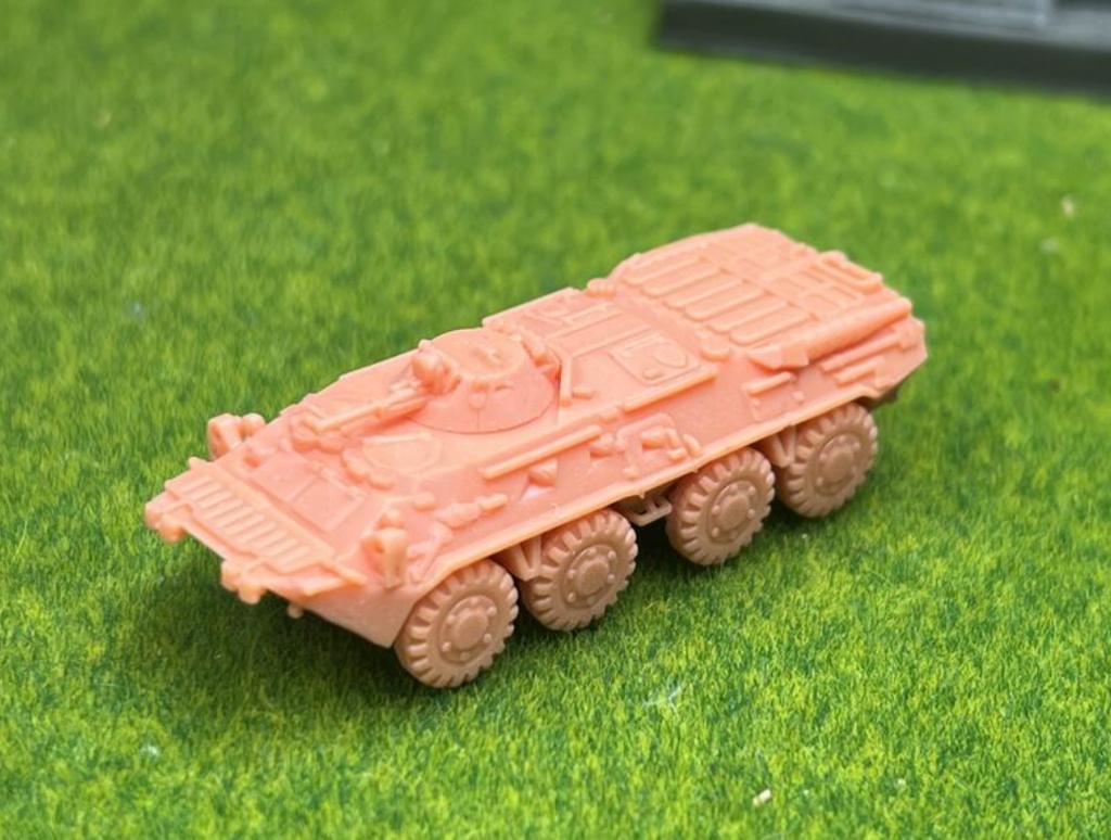 1231 1/144 BTR-80 装甲車 後期型