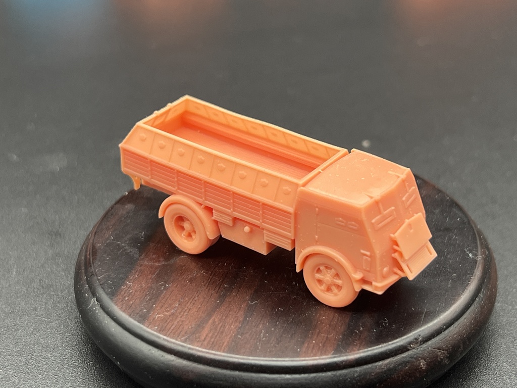 1473 1/144 Fiat 665NM protetto 装甲車