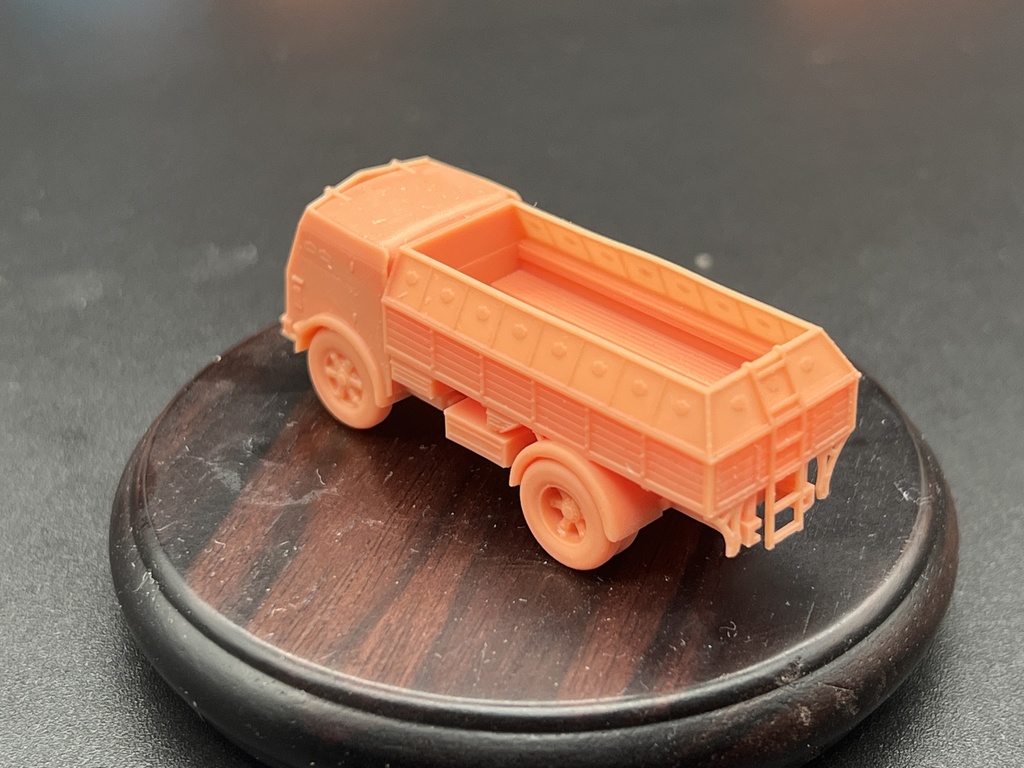 1473 1/144 Fiat 665NM protetto 装甲車