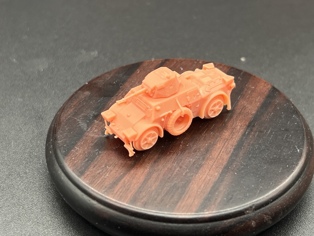 1477 1/144 AB 40/41 裝甲車 鉄道輸送型