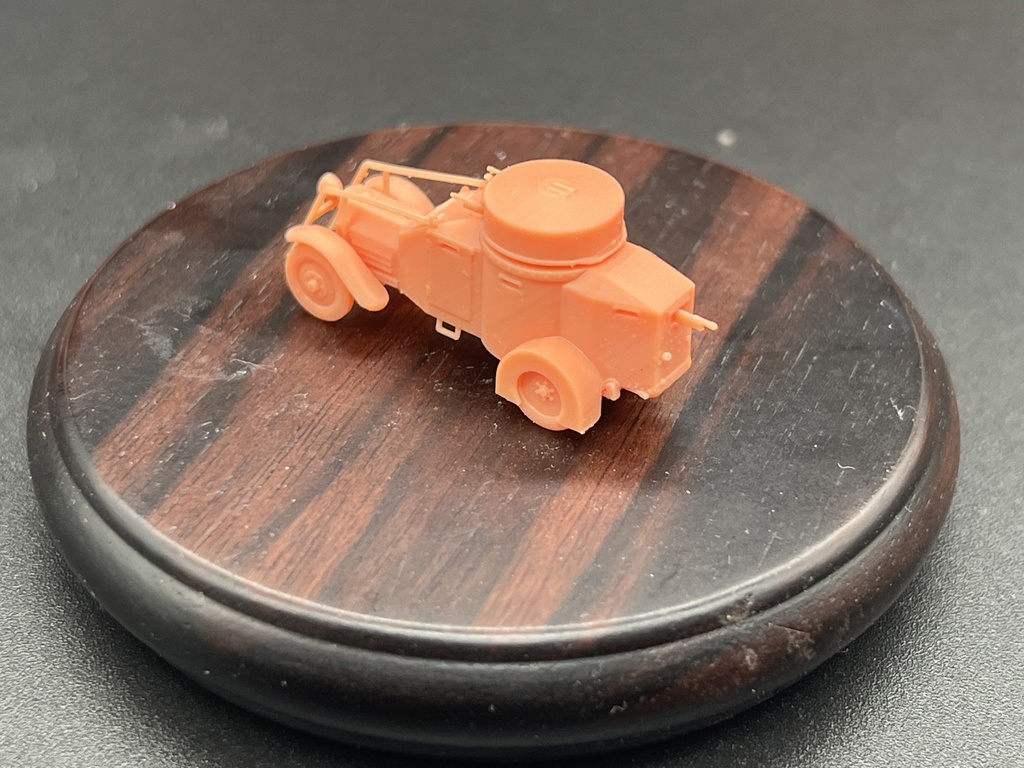1479 1/144 Lancia 1ZM 装甲車