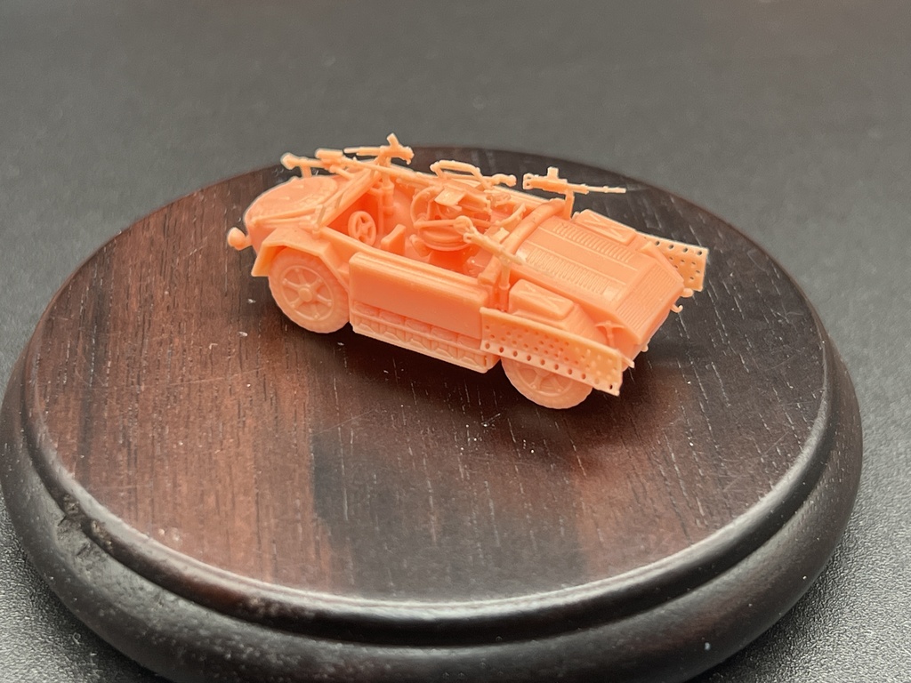1483 1/144 AS.42 Breda Model 35 偵察車