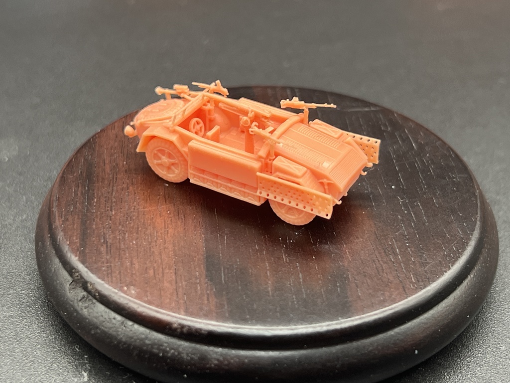 1484 1/144 AS.42 Breda M35 偵察車