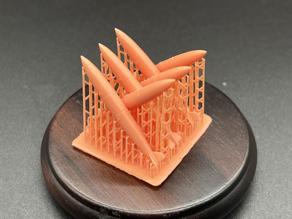 1491 1/144 AERO-1D 300 gal 増槽 三種類の尾翼各2枚入