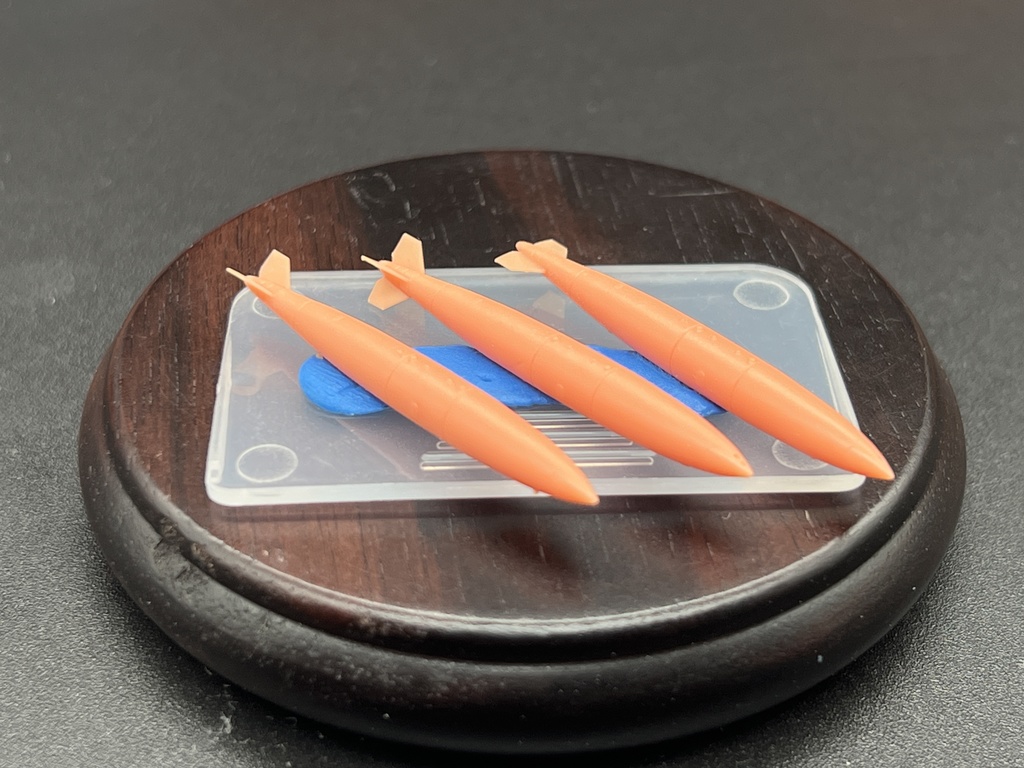 1491 1/144 AERO-1D 300 gal 増槽 三種類の尾翼各2枚入