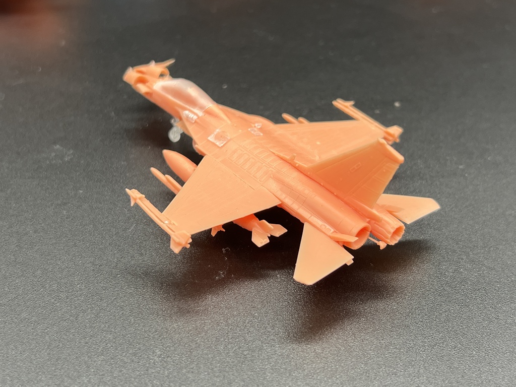 1/144 F-CK-1C チンクォ 単座型戦闘機 維修狀態 含む水転写デカール