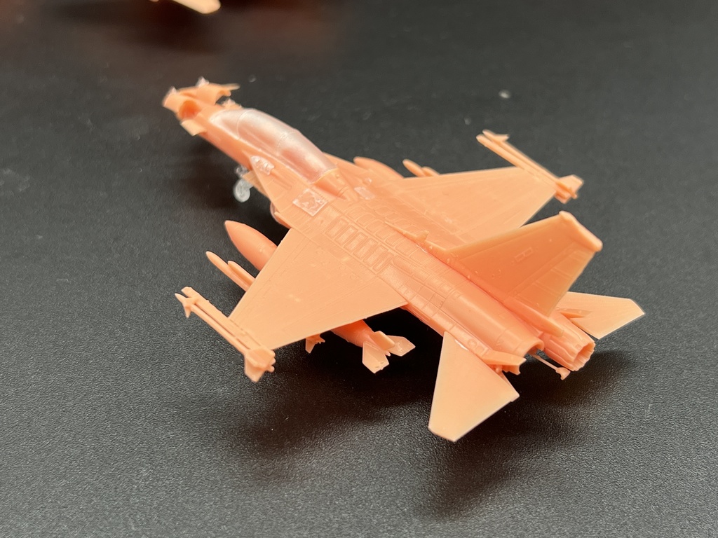 1/144 F-CK-1D チンクォ 複座型戦闘機 維修狀態 含む水転写デカール