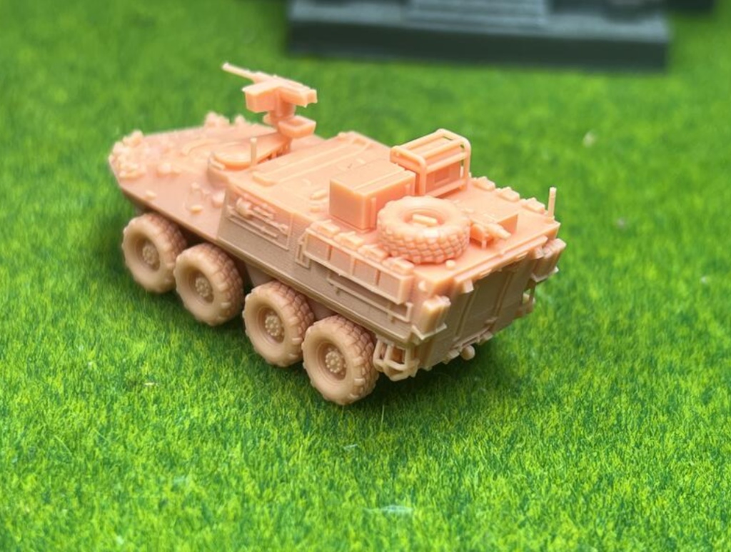 1221 1/144 aslav 8x8 APC 装甲車