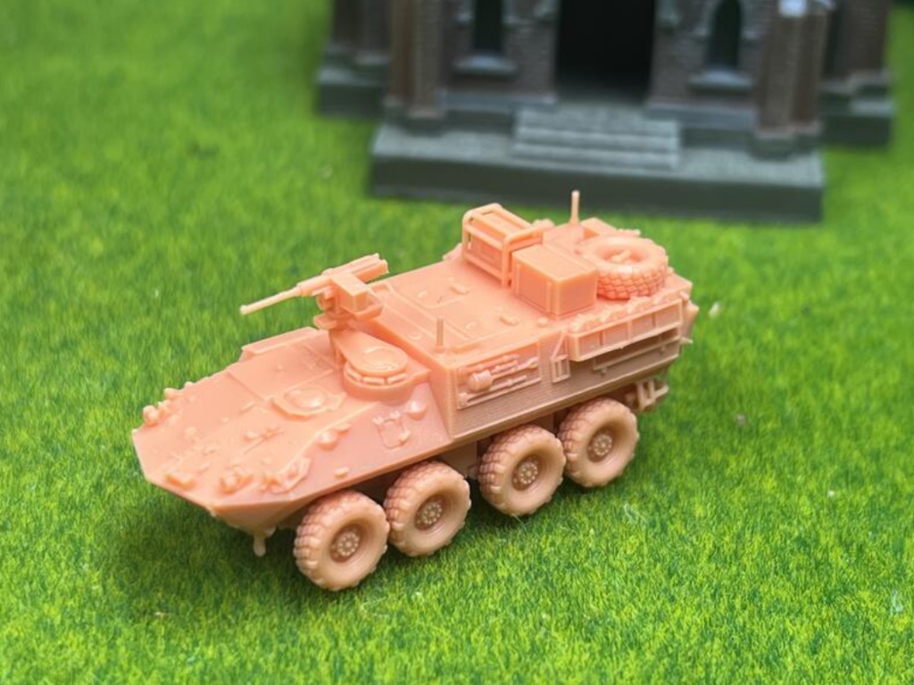 1221 1/144 aslav 8x8 APC 装甲車