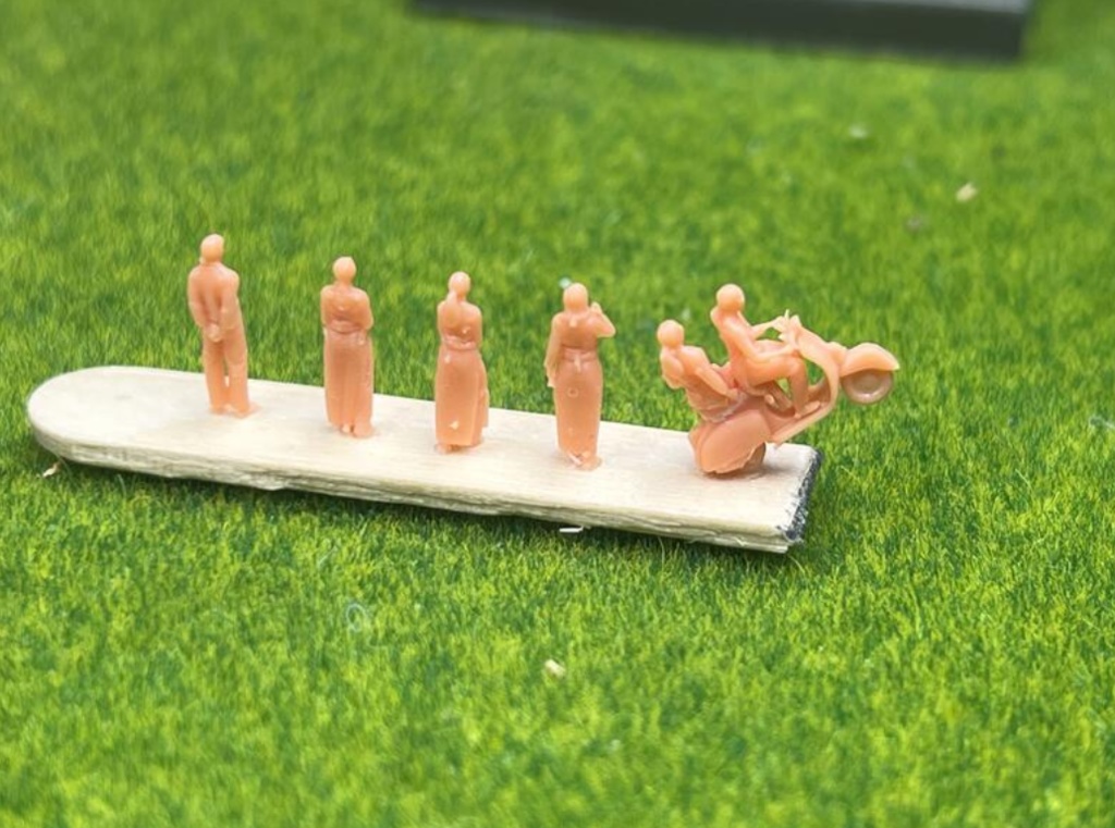 1214 1/144 ベトナム戦争 サイゴン 民間人形 04