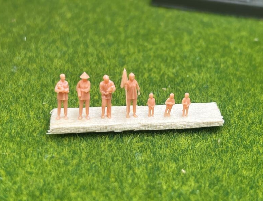 1213 1/144 ベトナム戦争 民間人形 03 難民