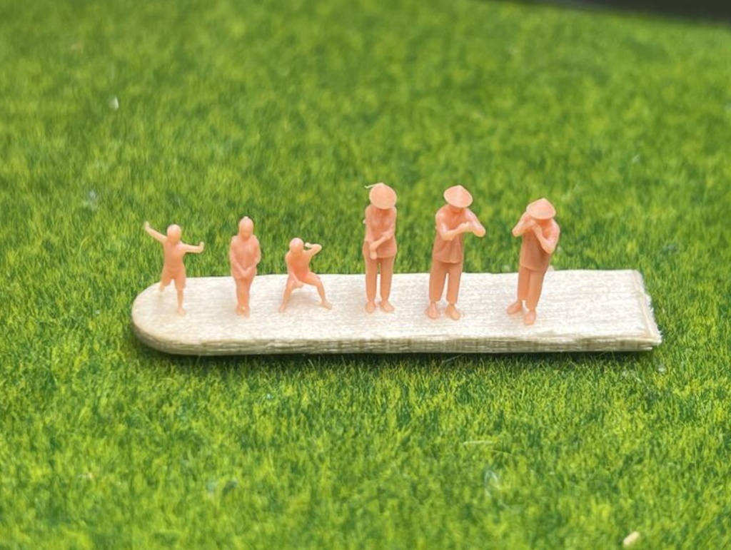 1212 1/144 ベトナム戦争 民間人形 02 農民 休憩中