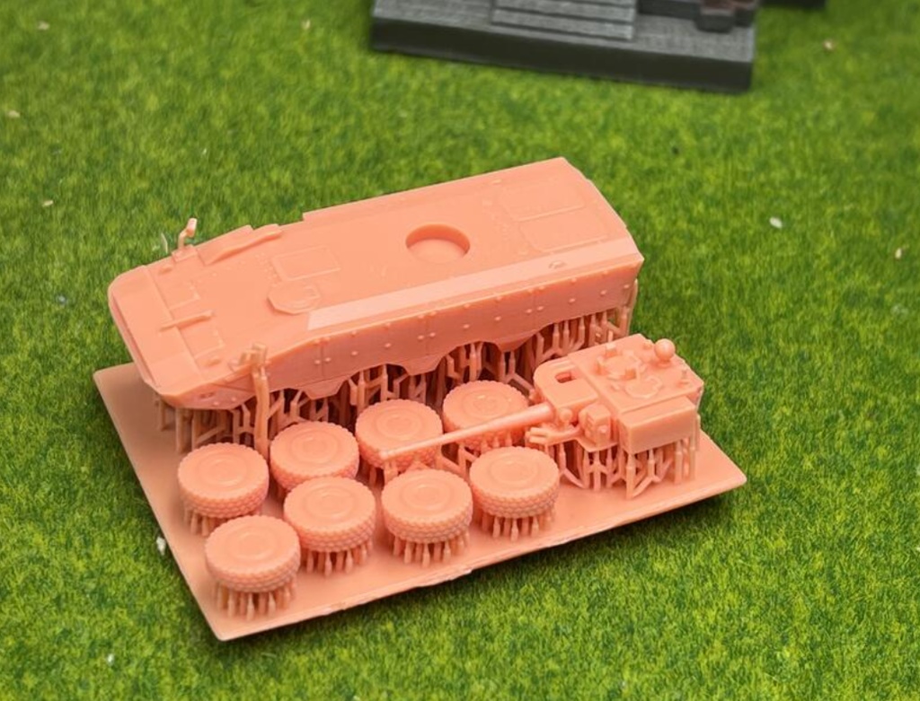 1156 1/144 Iveco SuperAV 装甲車