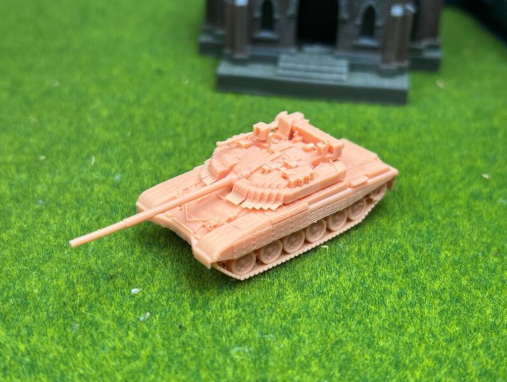 1144 1/144 T-72M2 主力戦車