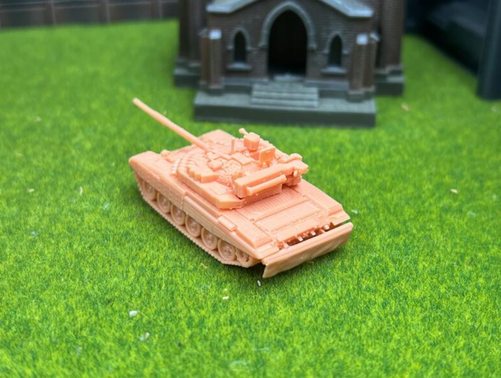 1144 1/144 T-72M2 主力戦車
