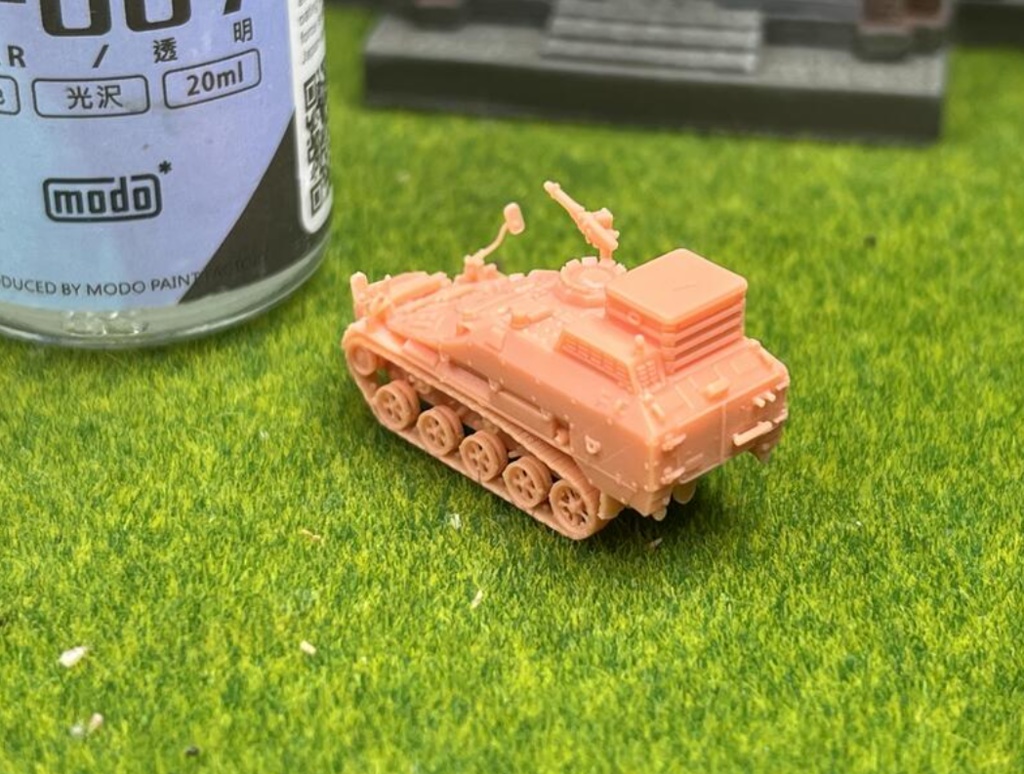 1137 1/144 wiesel llcommand 装甲指揮車