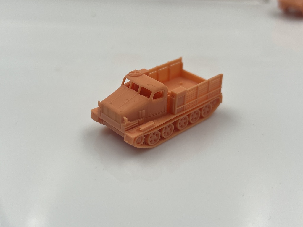 1502 1/144 AT-T 砲兵トラクター